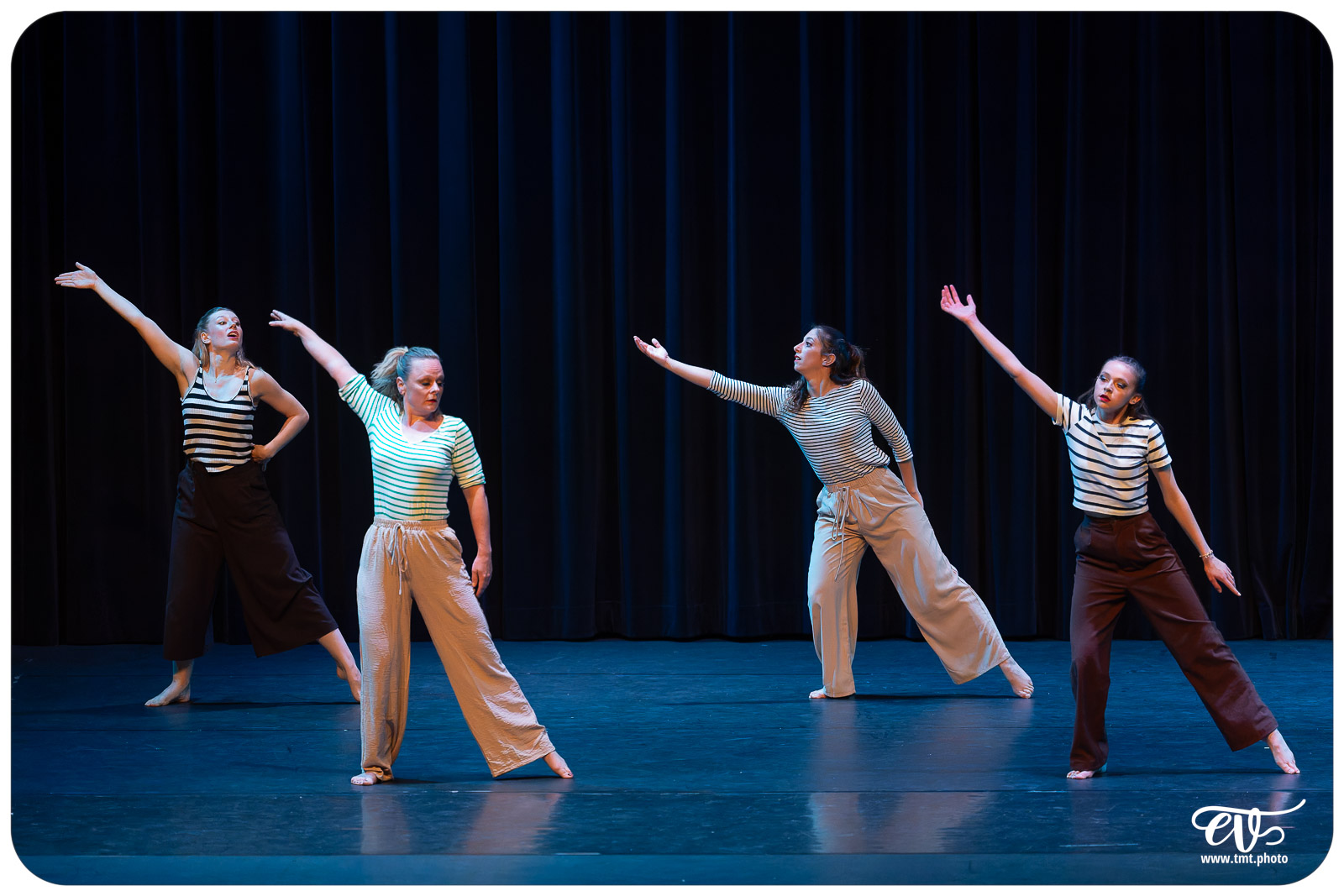 ECOLE DE DANSE CÉCILE ADAMOW